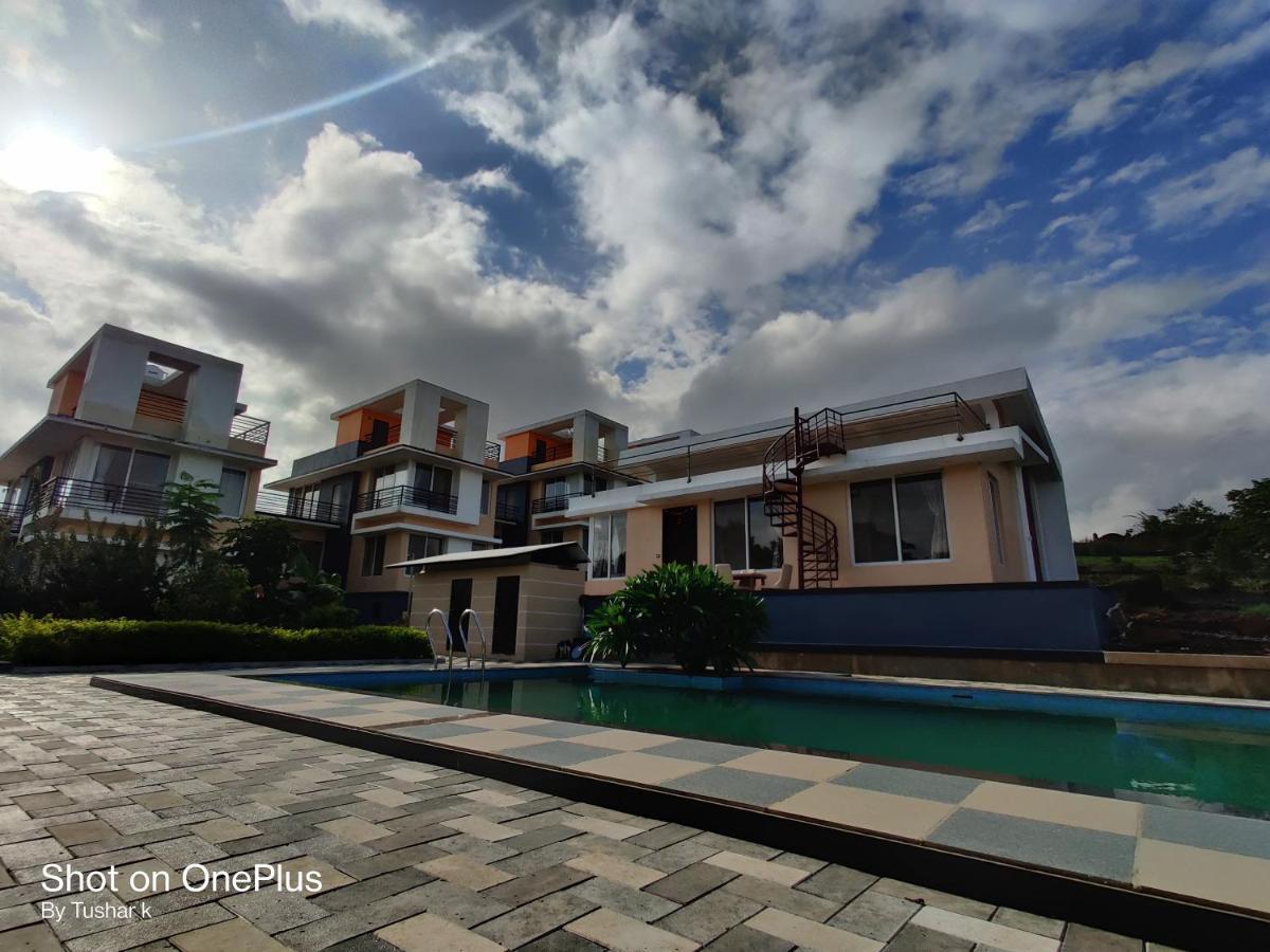 Royal Meadows Igatpuri 2Bhk Poolside Villa Dış mekan fotoğraf