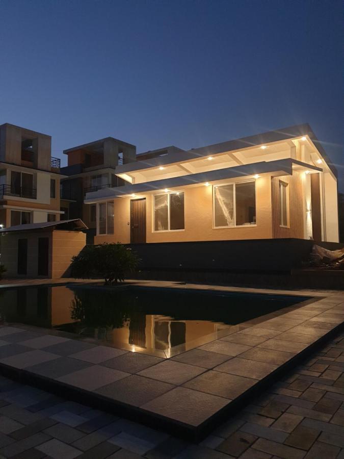 Royal Meadows Igatpuri 2Bhk Poolside Villa Dış mekan fotoğraf