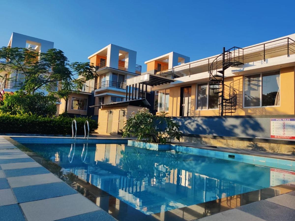 Royal Meadows Igatpuri 2Bhk Poolside Villa Dış mekan fotoğraf